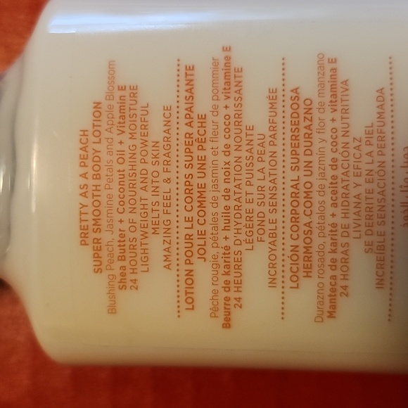 **5 for $20 Bath and Body Works Pretty as a Peach Body Lotion - Picture 4 of 5